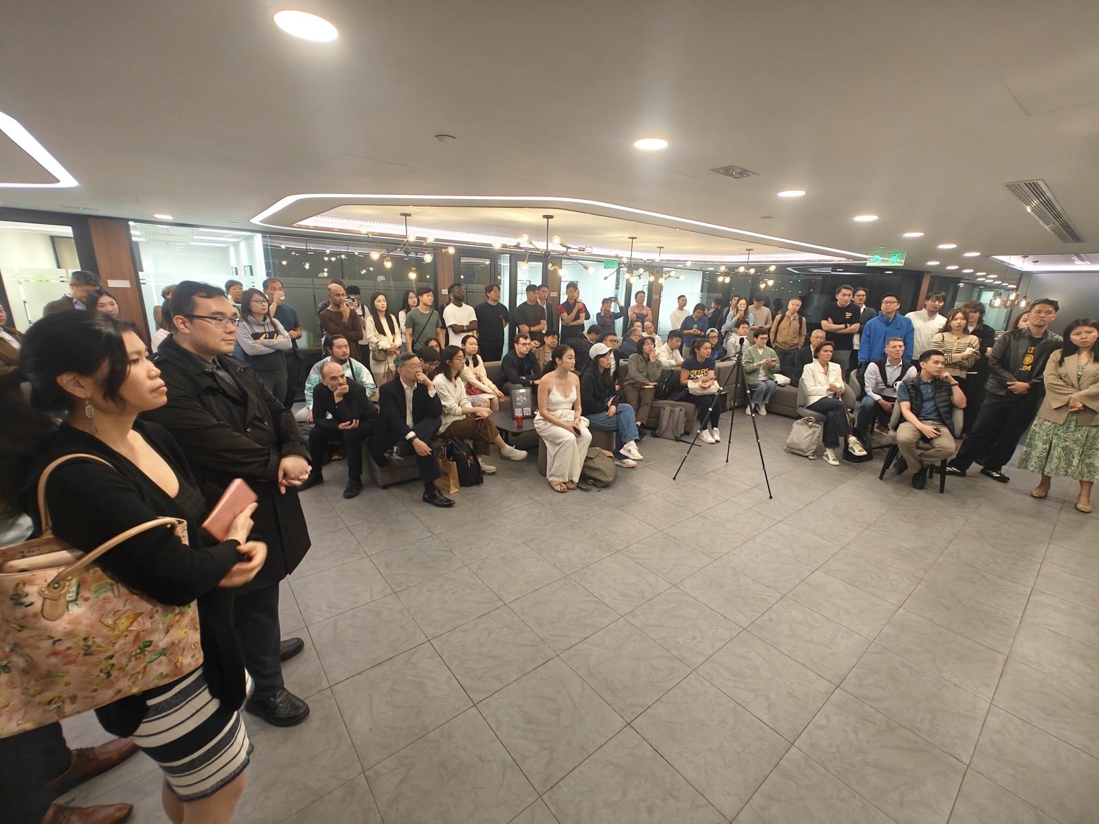 Standing room only crowd at the OpenClaw LIVE DEMO meetup